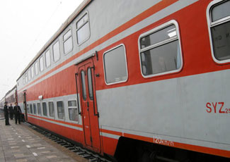 Double decker train
